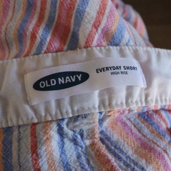 Old Navy High Rise Everyday Shorts Linen - Picture 5 of 9